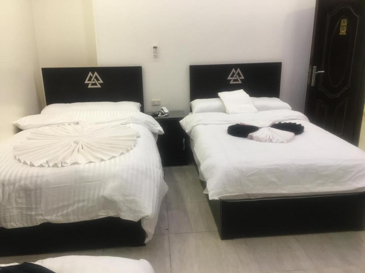 Hotel Pyramids And Sphinx 3*